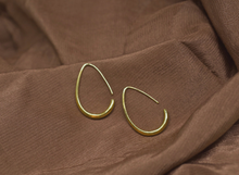 Load image into Gallery viewer, Susa Hoop Earrings by Mountainside Handmade Jewelry